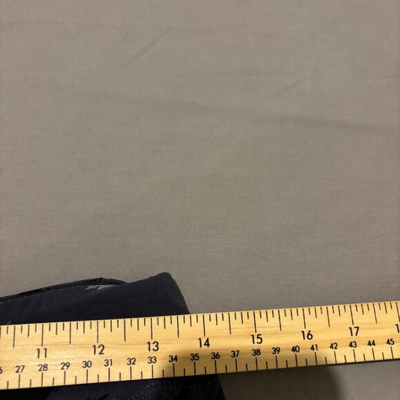 Mountain Hardwear Leggings Womens Small Black Gray Camo Outdoor Hiking Casual - Picture 5 of 8